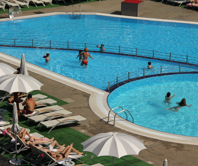 piscina pisicine bazin vara 2012 program orar tarif pret adresa